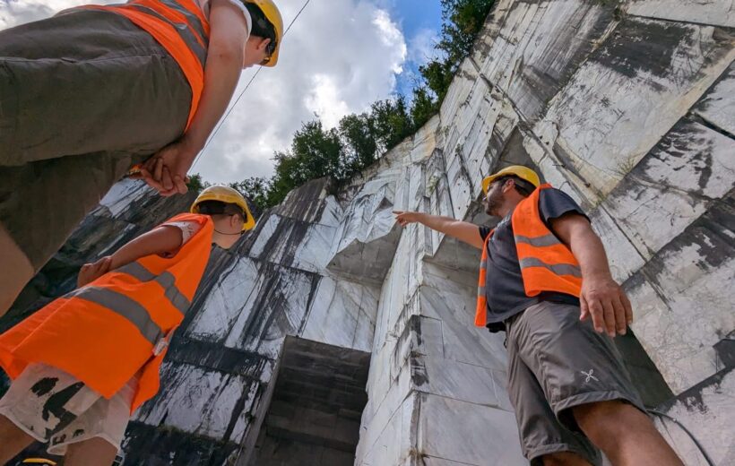 Tour Privato Cave di Marmo di Carrara con Minivan Mercedes & Degustazione di prodotti locali